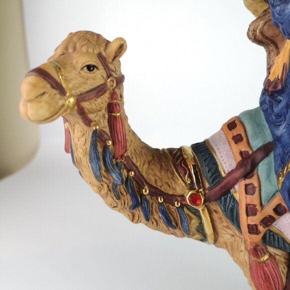 Kirkland Signature Costco 18366 Porcelain Nativity Set 12 Piece Set MINT In Box - Picture 8 of 10